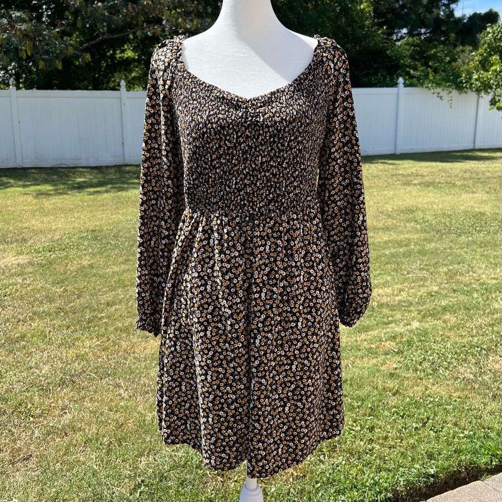 Hollister Long Sleeve Babydoll Dress Black with Yellow and White Flowers Size L
